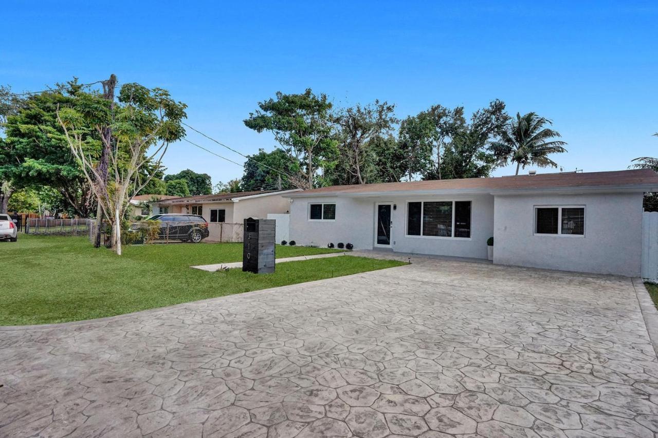 Cryptocabana Miami Exterior photo